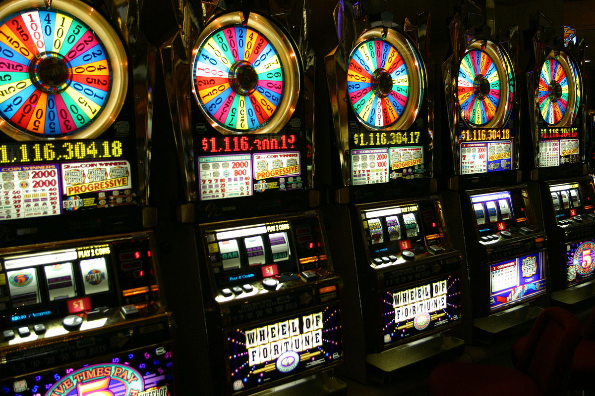 The Reel Deal Dive into the World of Slot Games